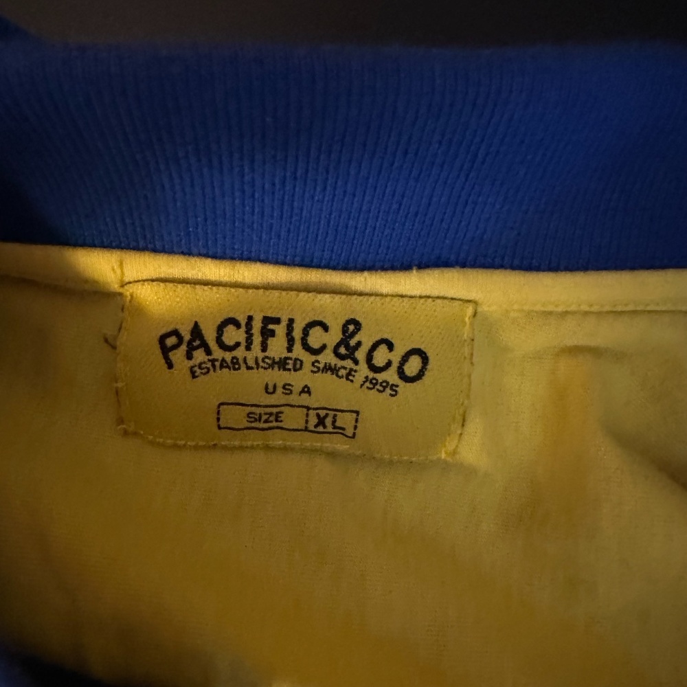 Colombia Soccer Polo XL Gently worn Embroidered and printed - Picture 4 of 4